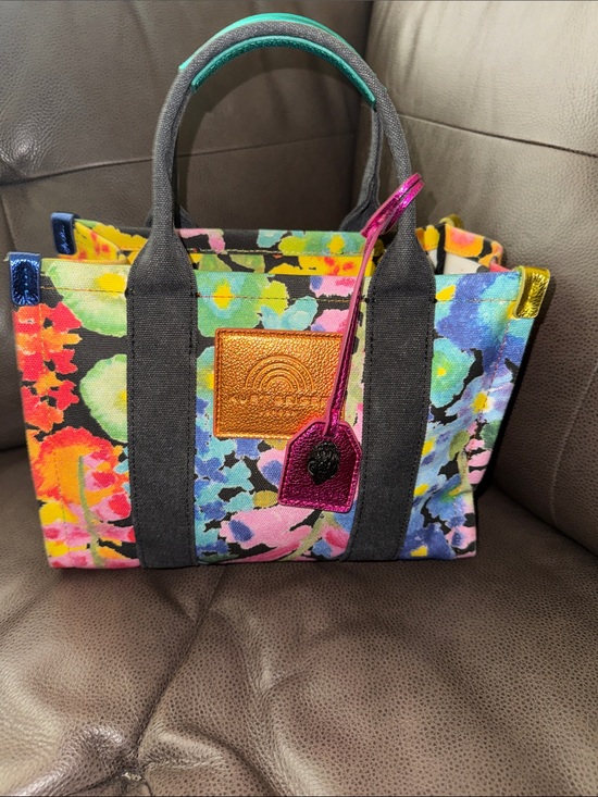 Kurt Geiger Handbags - Small Southbank Floral Canvas Tote
Kurt Geiger London